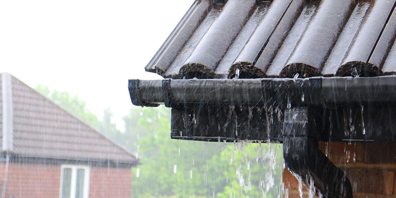 Why It’s Important to Keep Your Home Gutters Clean 